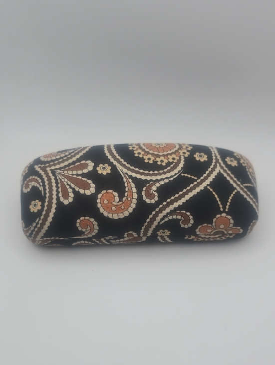 Vera Bradley Accessories - Vera Bradley Floral Paisley Black Women's Sunnies Hard Case (EUC) 🖤🌼